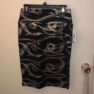 Lularoe elegant Cassie